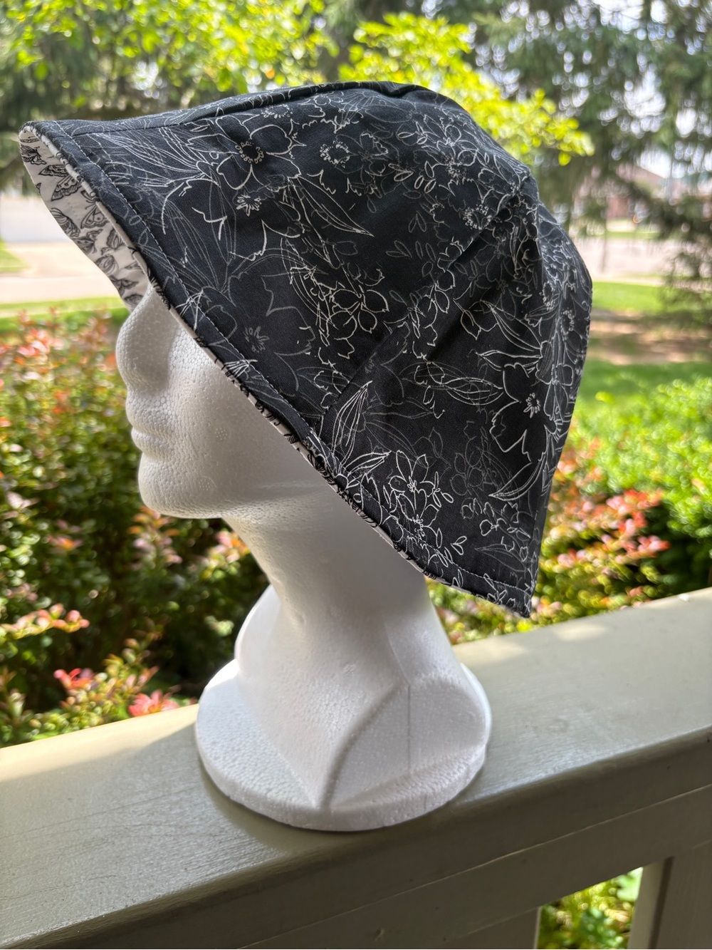 Tulip Bucket Hat, New, Handmade, Reversible
